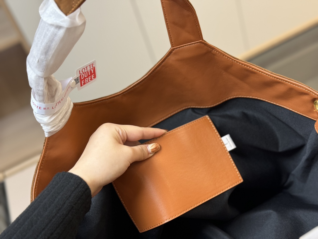 YSL ICARE Shopping Bag 001 DB561 38cm