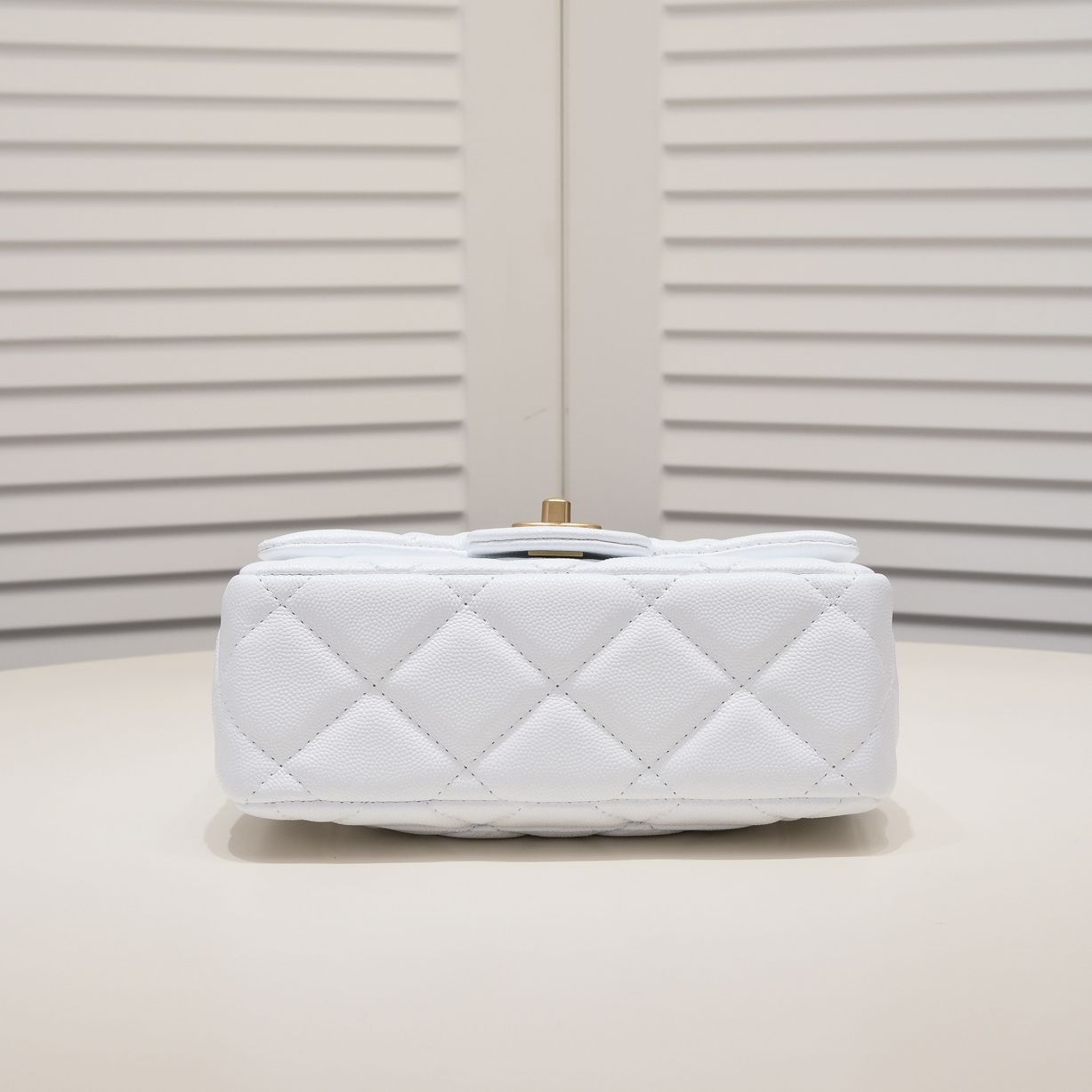 Chanel 23P Peach Hardware Shoulder Bag Handbag