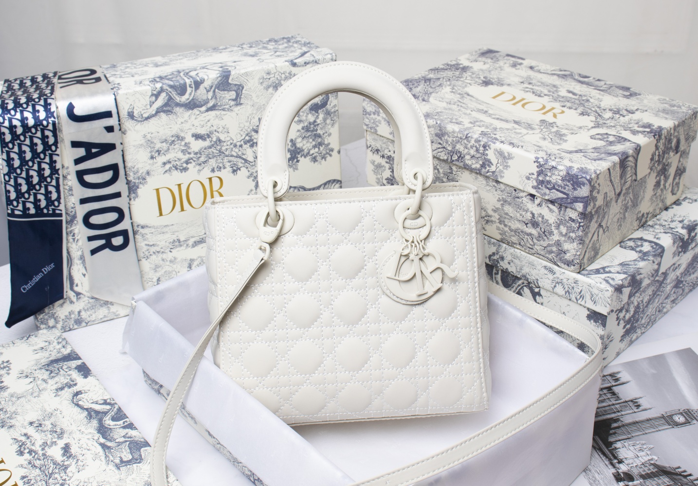 Dior lady bag 24cm CD 2022XB