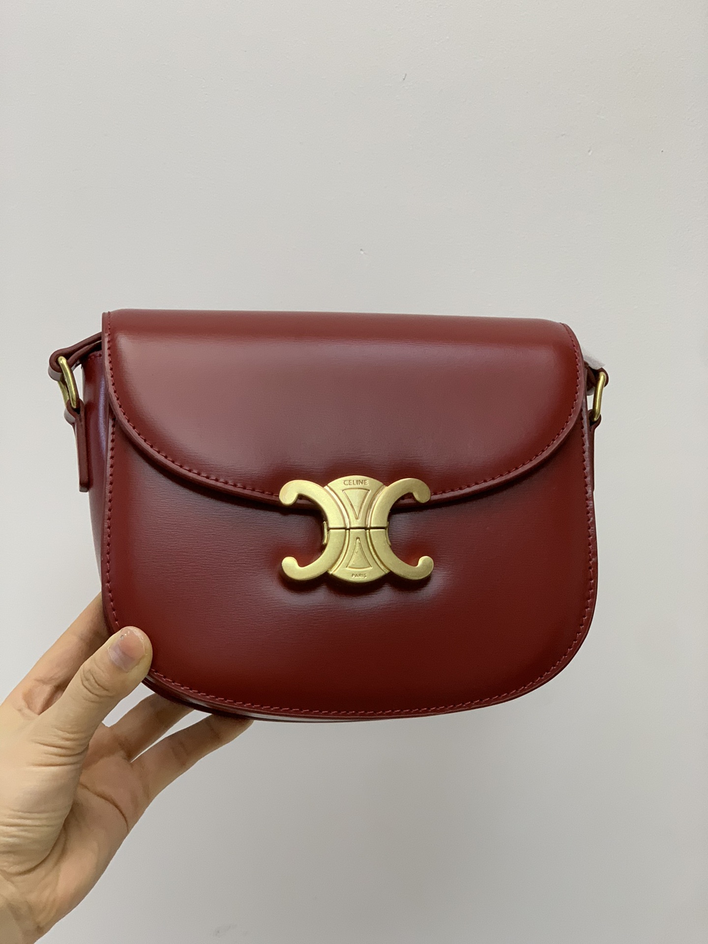 Celine008XX512 19CM