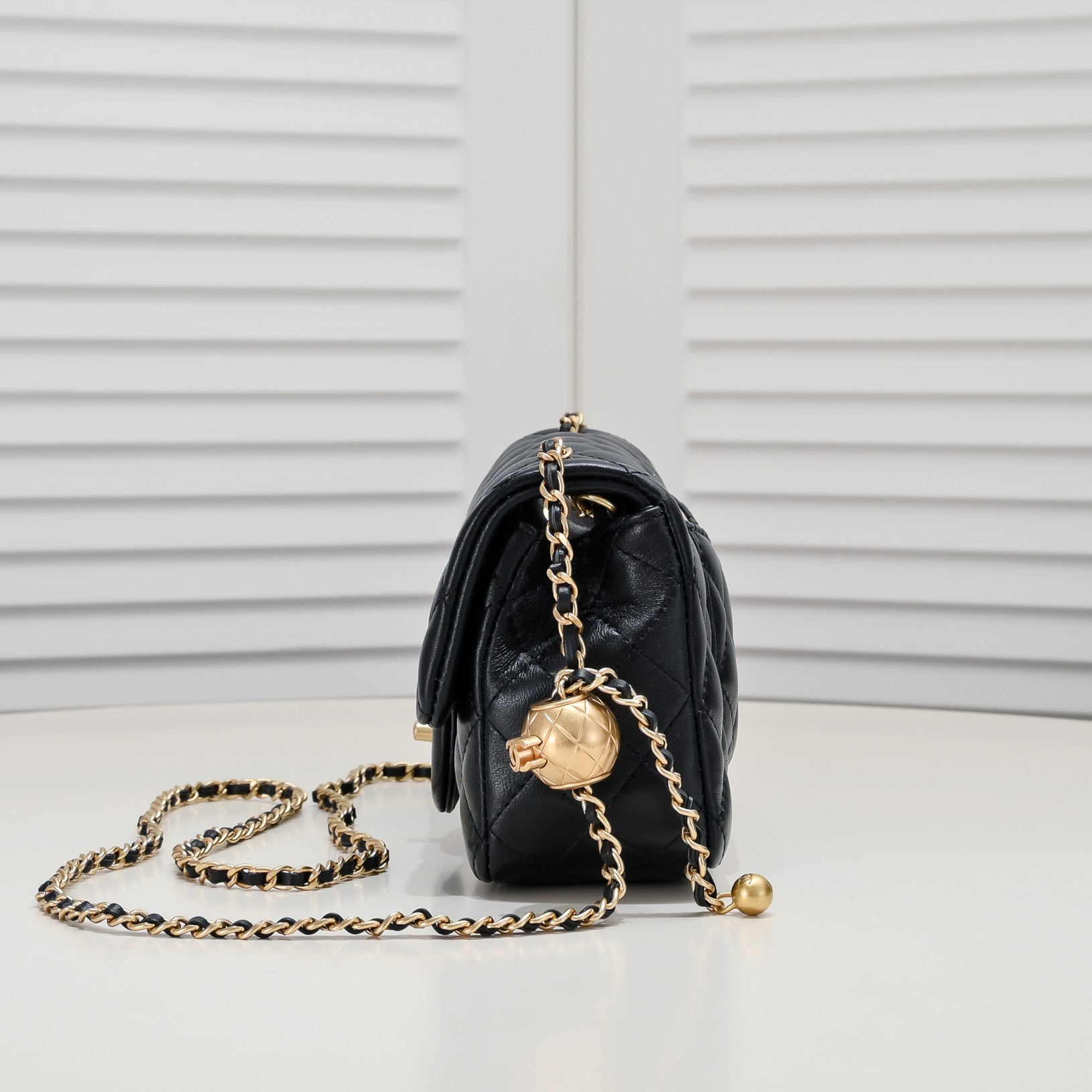 Chanel Cross Body Metal Ball Chain Shoulder Bag Handbag