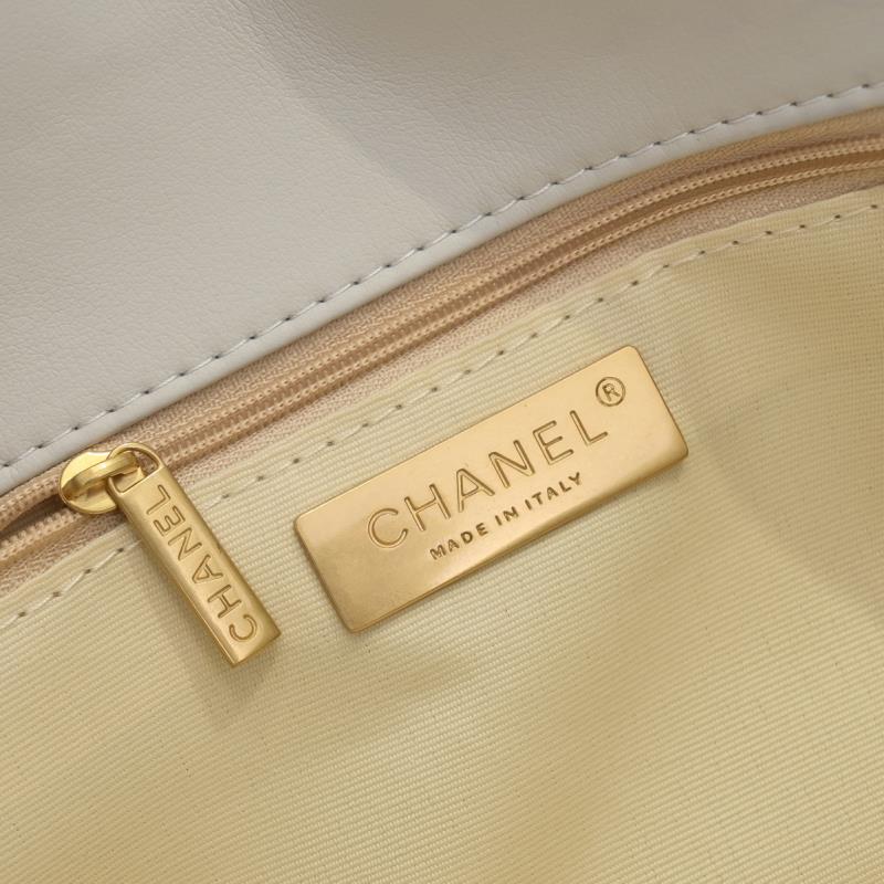 Chanel Lambskin Quilted Small 19 Flap Shoulder Bag Handbag