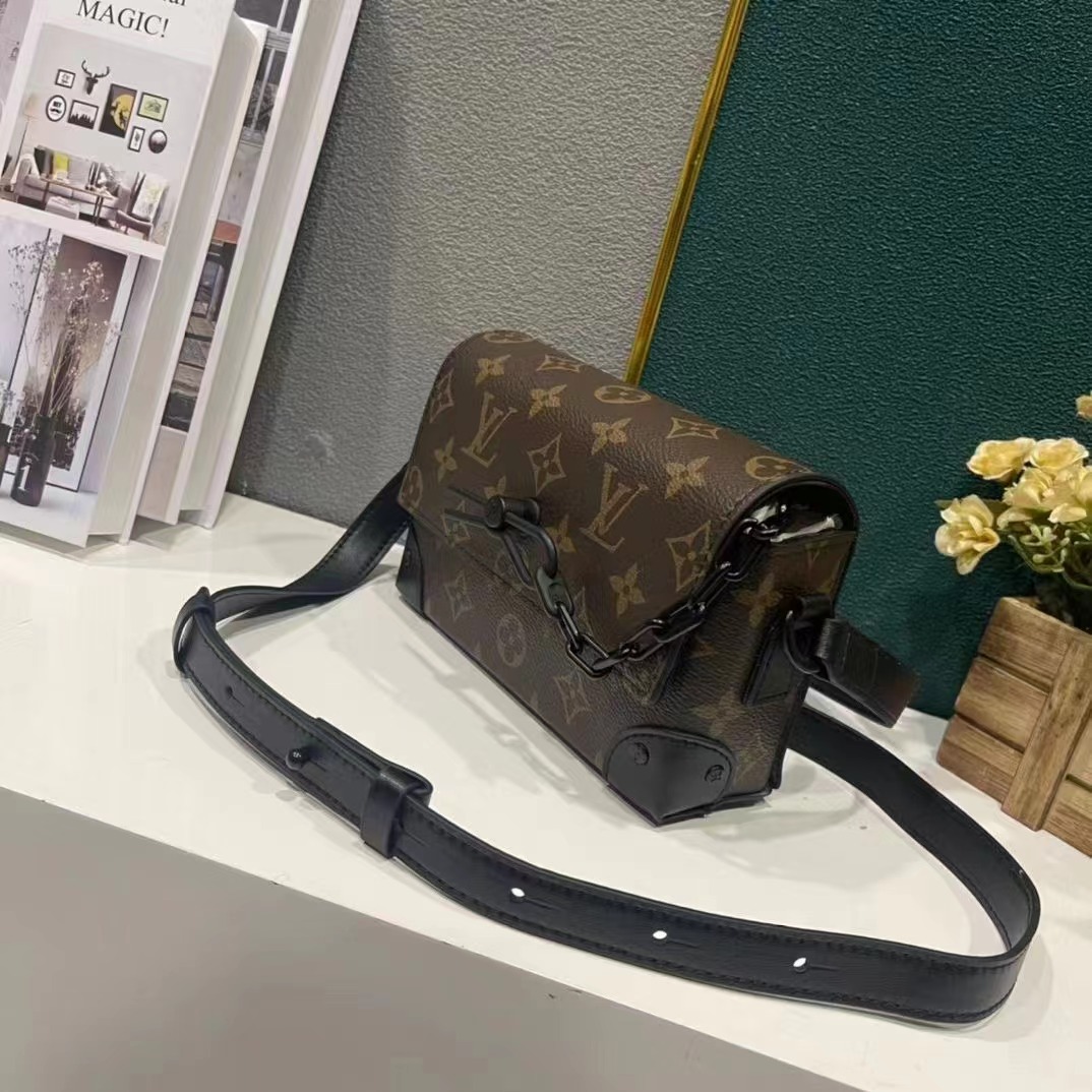 LV Steamer Messenger Bag M82534 LM031 18cm