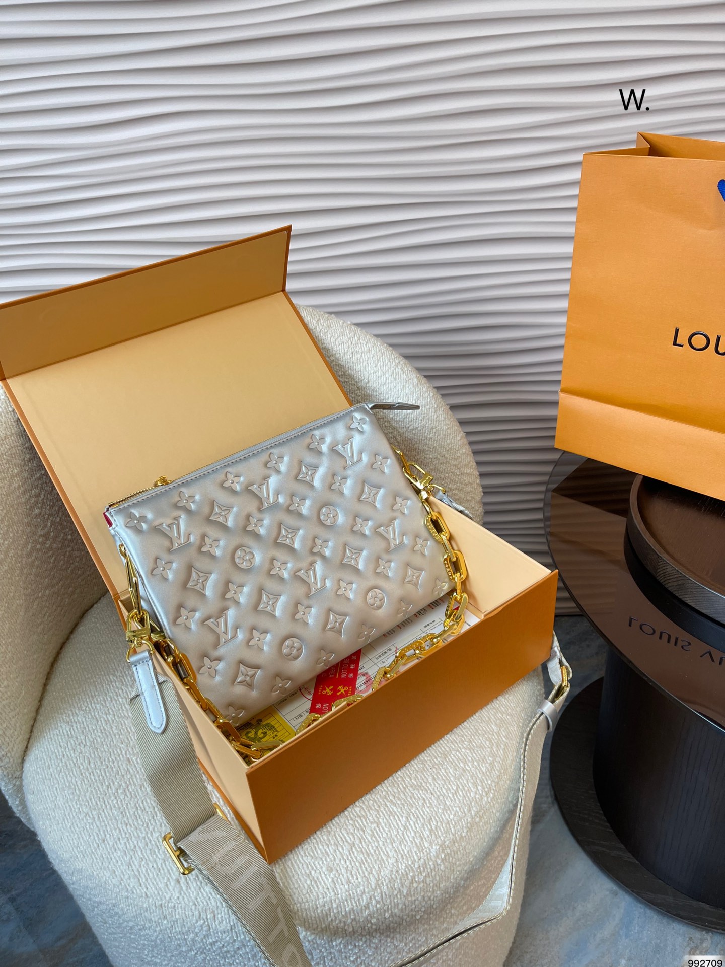 10A + quality LV Coussin PM M57793 DB081 27cm