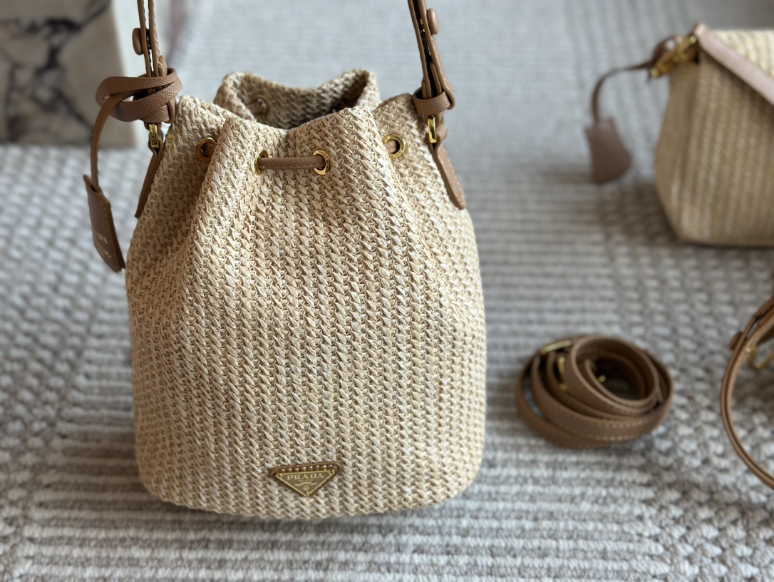 Prada Bucket Bag 010 DB041 24cm