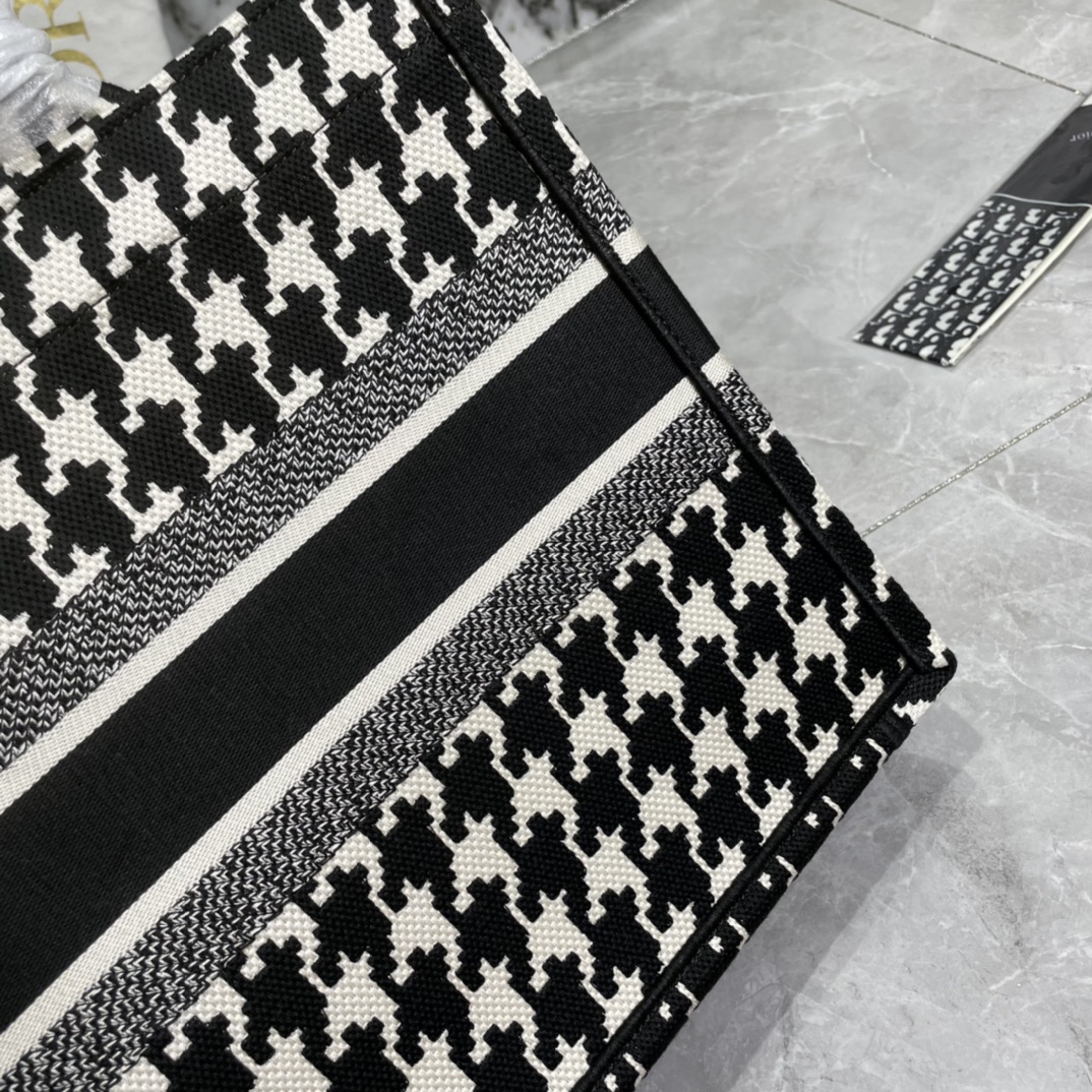 10A + top quality Medium Dior Book Tote 0175 XB022 36cm