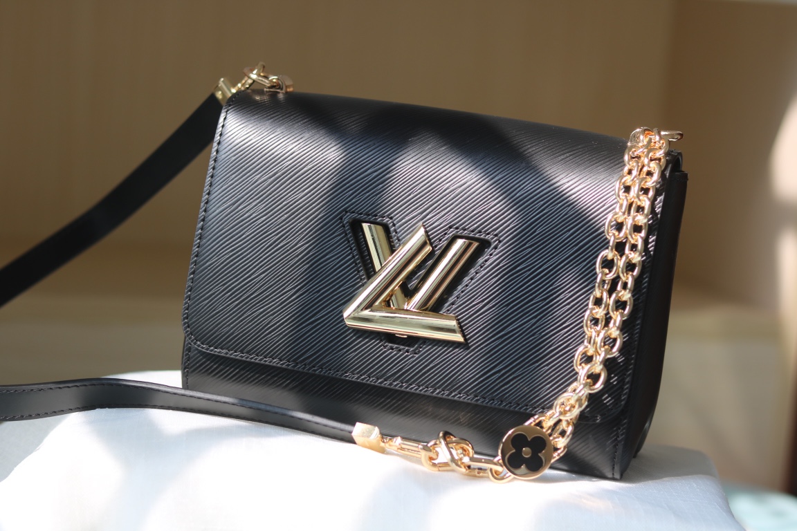 Louis Vuitton TWIST MM