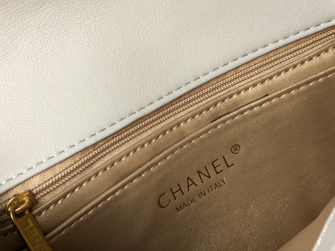 Chanel Cross Body Metal Ball Chain Shoulder Bag Handbag