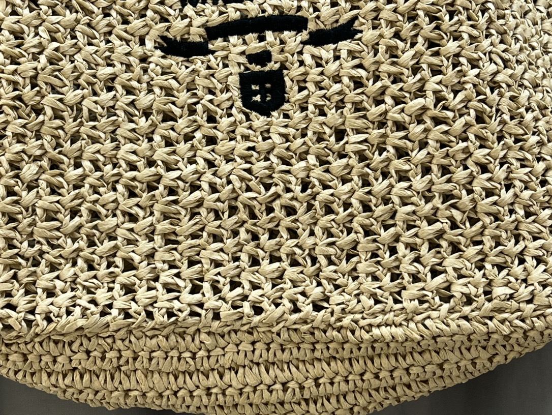 Prada 392 Khaki LM051 40cm