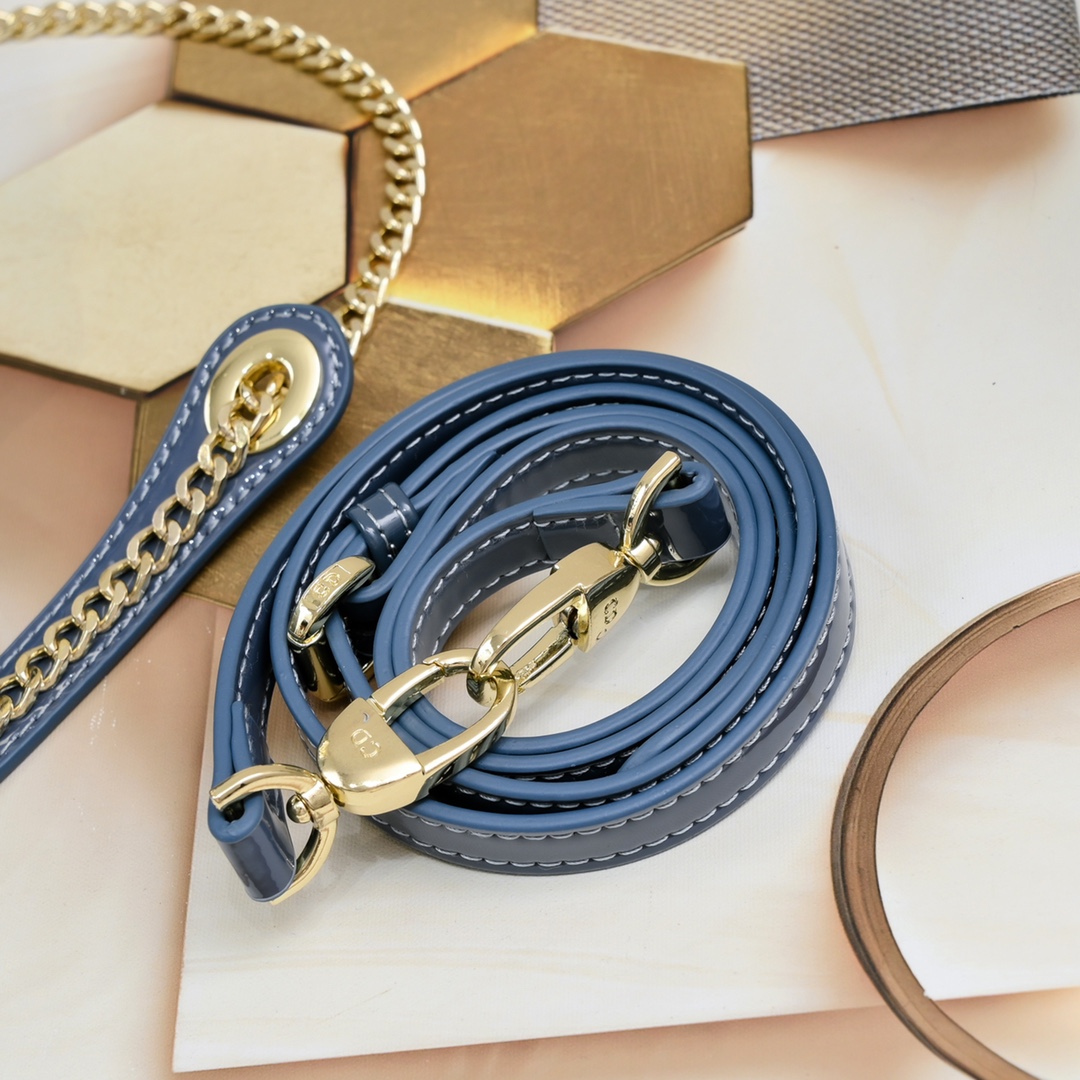 Mini Lady Dior Bag Blue patent leather CD2025 XB071 17cm