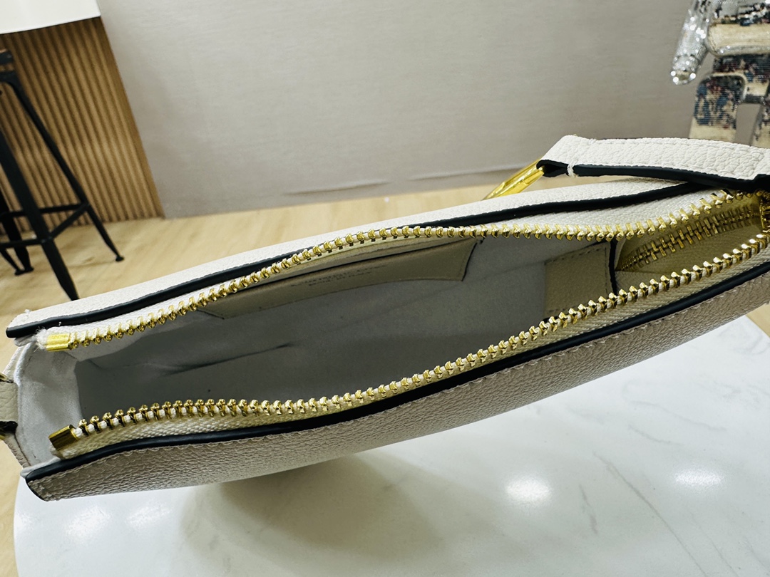 Dior CD Crescent Underarm Bags Shoulder Bag Handbag