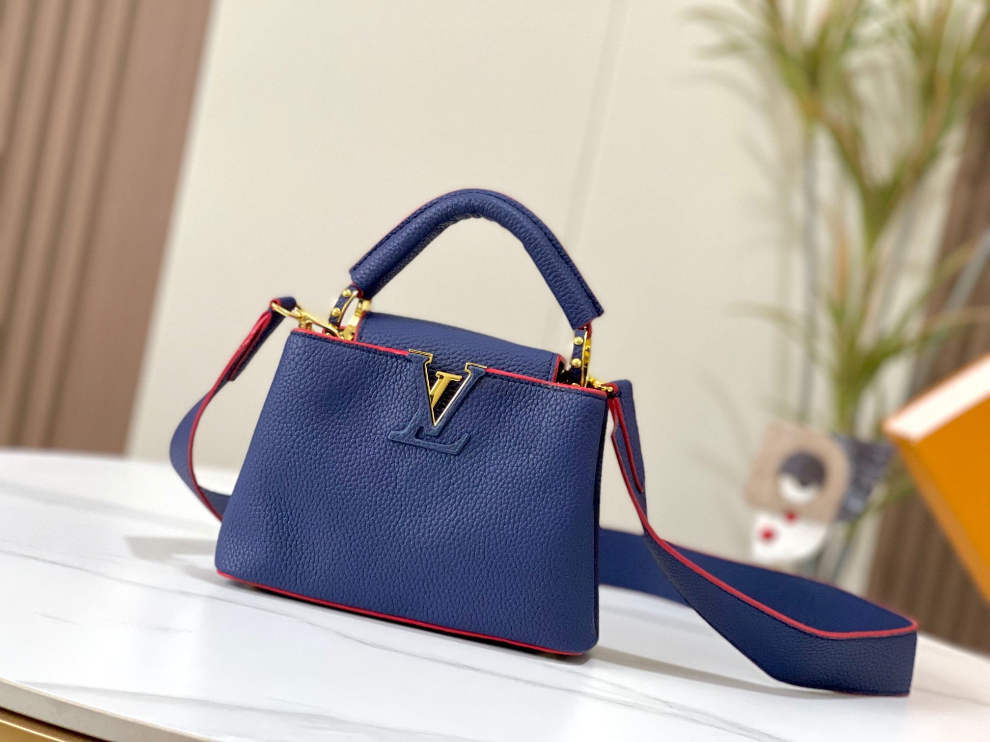LV Capucines Bag M56071 LM091 21cm