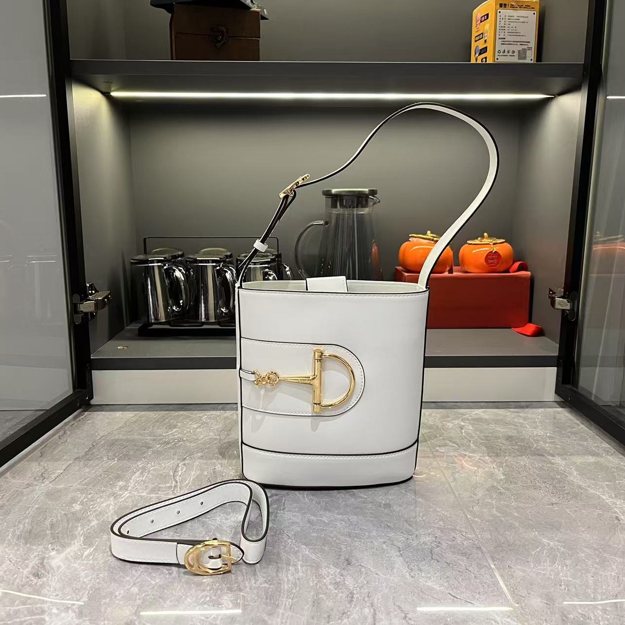 Gucci Mini Bucket Bag 833665
