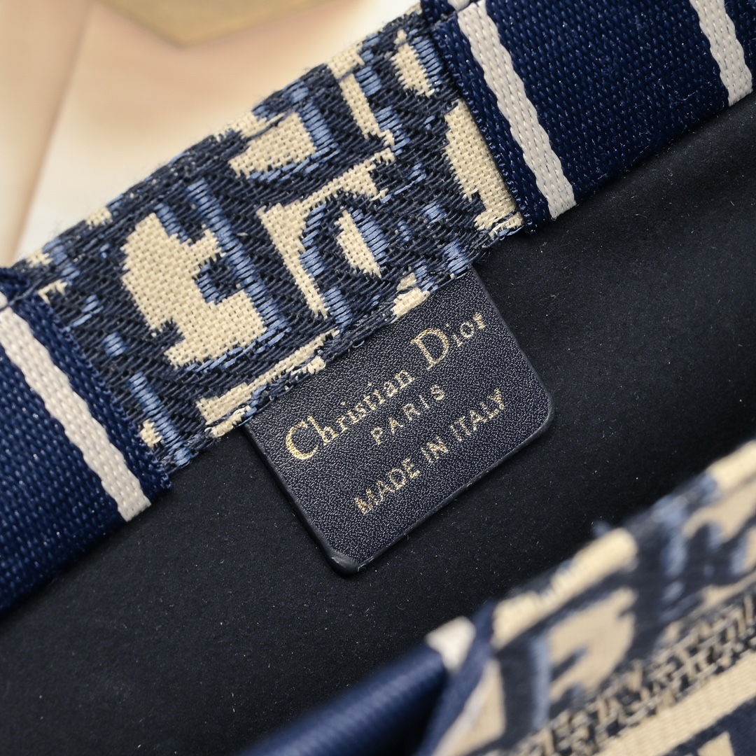 Dior Mini Book Tote Maria Grazia Chiuri design Shoulder Bag Handbag