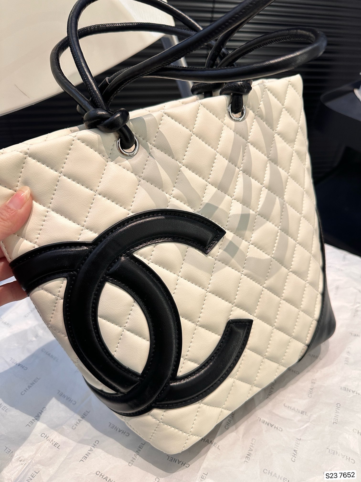 Chanel Tote 7652 DB081 24cm