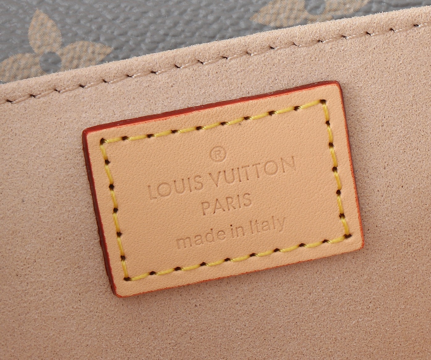 LV  BAG  Shoulder Bag m12429XYMC084  21.5 CM Top quality（10AReplica）