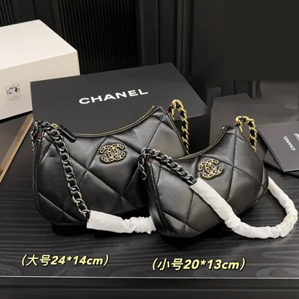 Chanel 24p 19hobo Bag 018 DB571 20-24cm