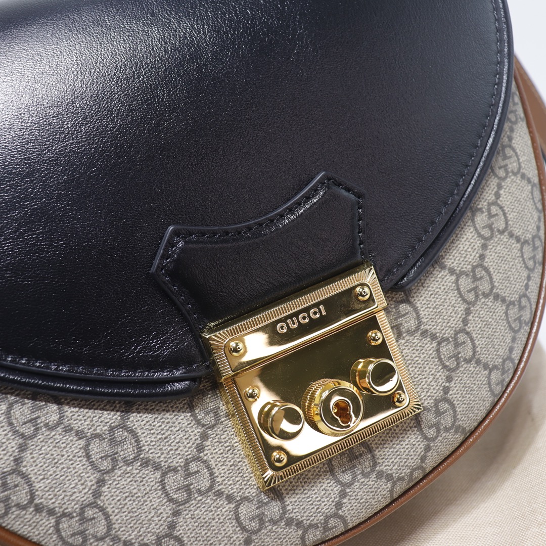 Gucci 644524 smile 071 22cm