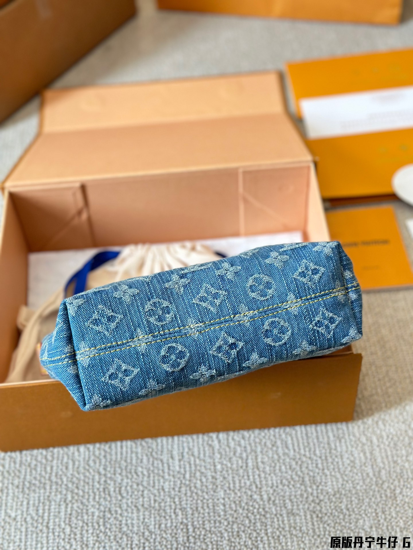 LV Hills Pochette 003 DB571 20cm