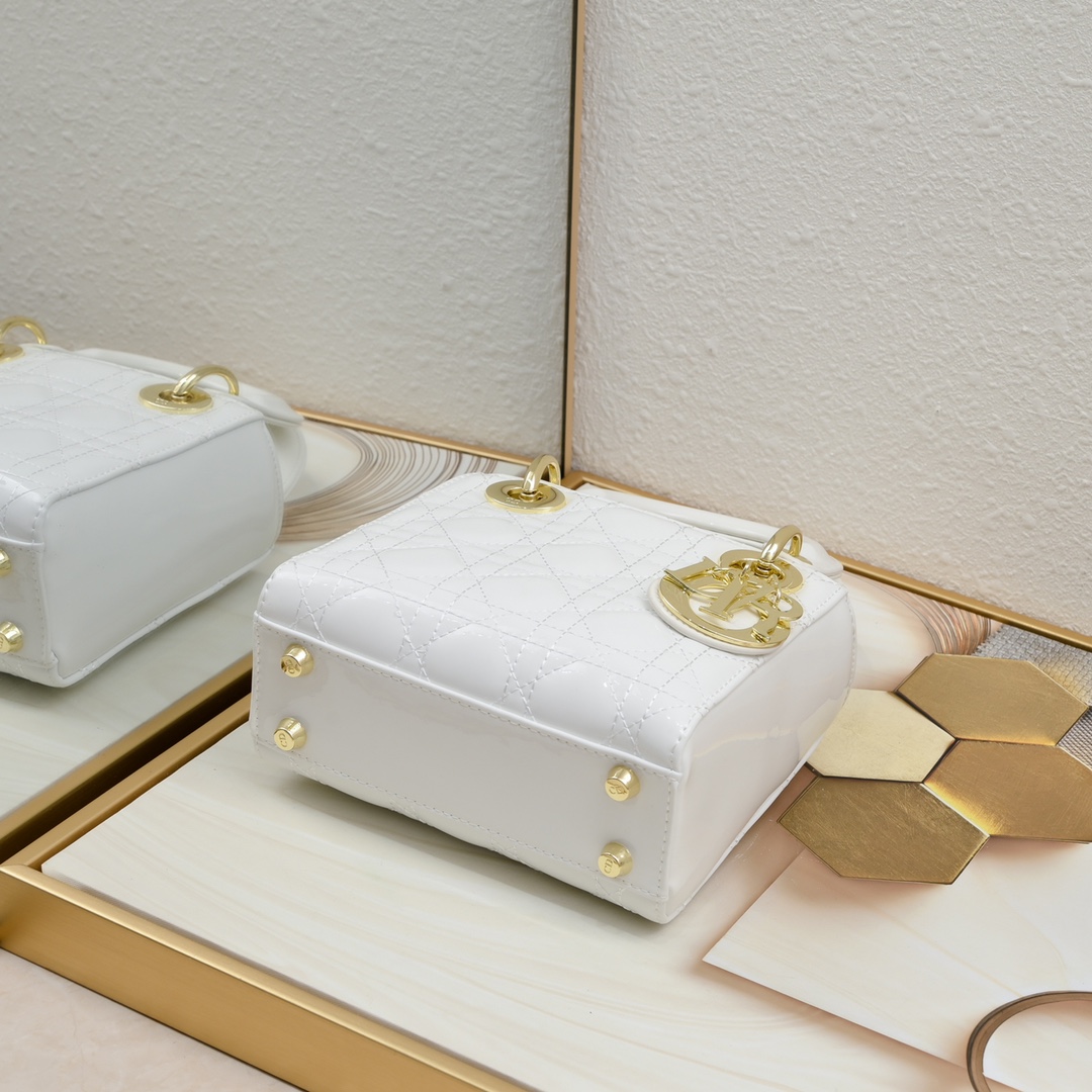 Mini Lady Dior Bag White patent leather CD2025 XB071 17cm