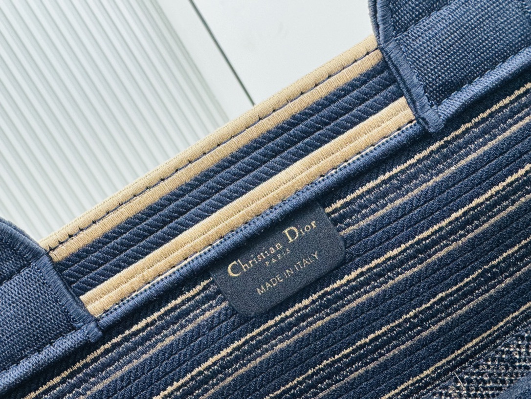 Dior Book Tote Thick Thread Thick Fabric Shoulder Bag Handbag
