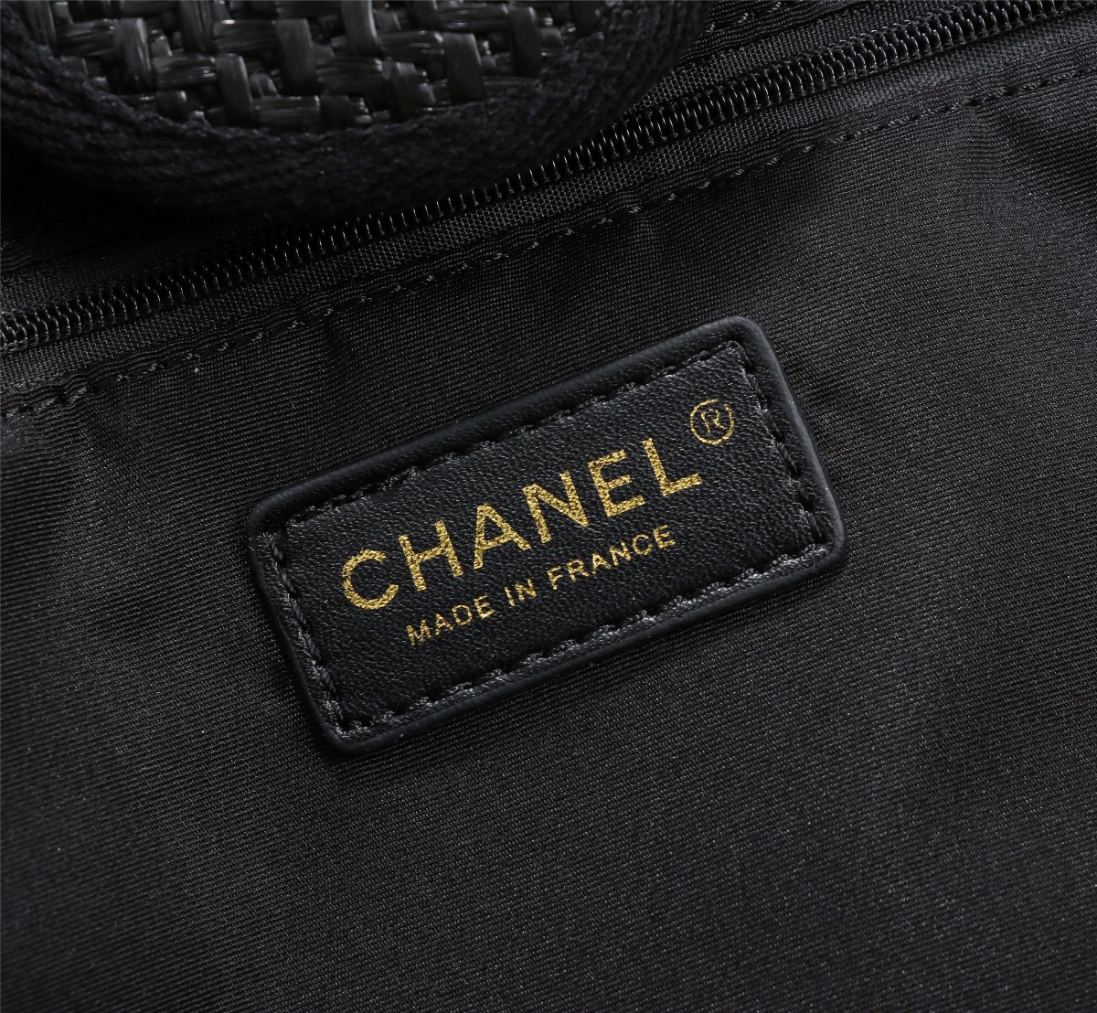 chanel8252PYD042