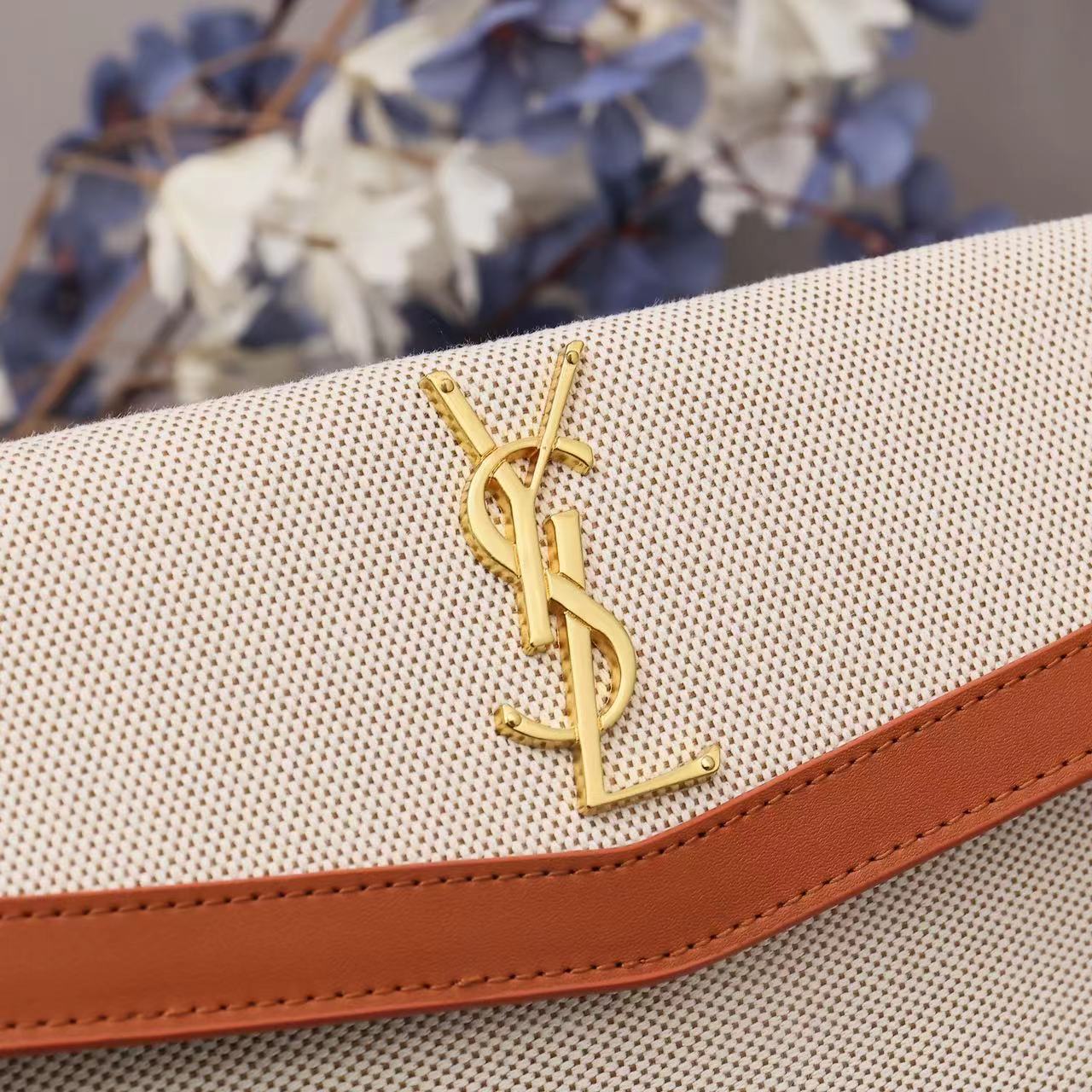 YSL Uptown Clutch 565739 LM031 27cm