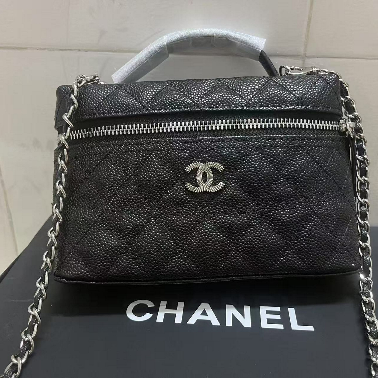 Chanel  AP4407 Chain Clutch Bag 1017