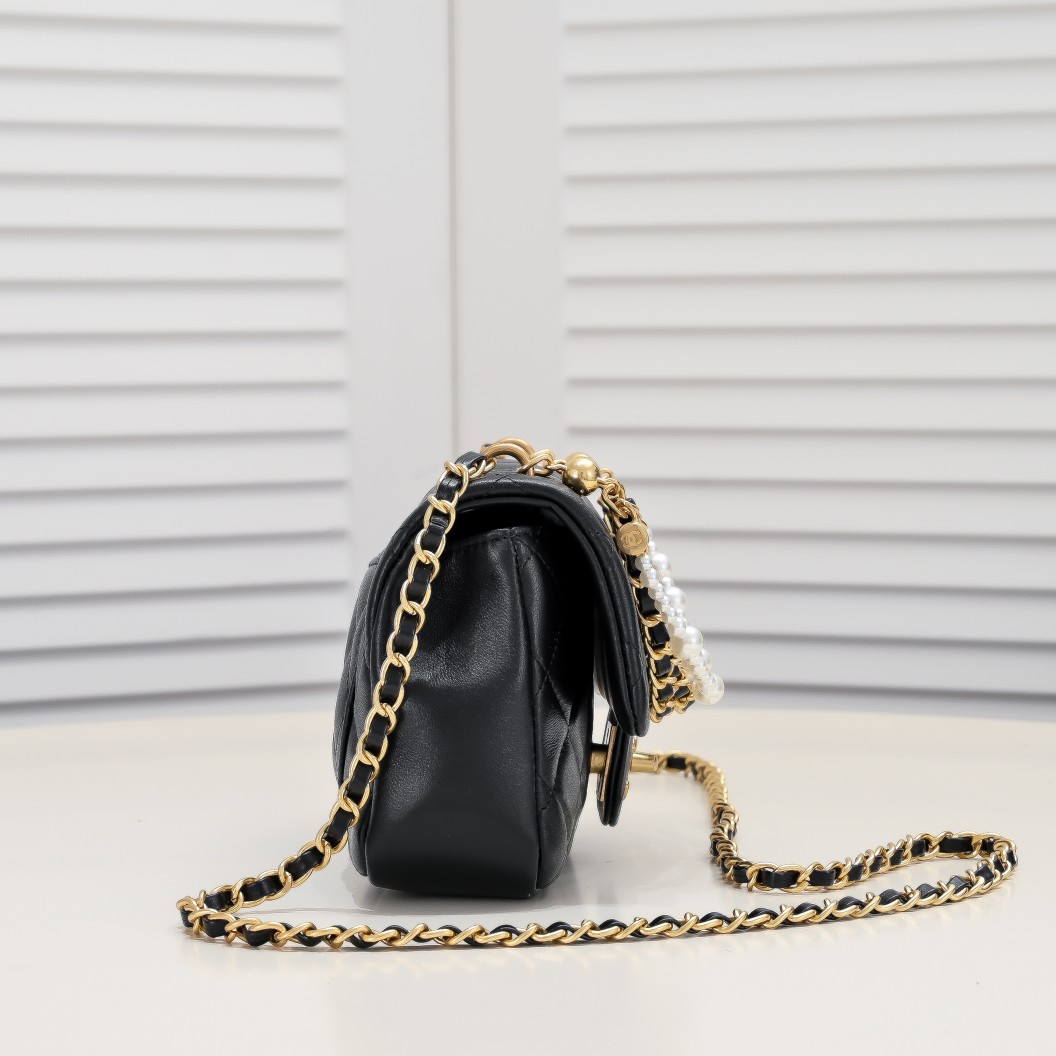 Chanel 24P Pearl Chain Shoulder Bag Handbag