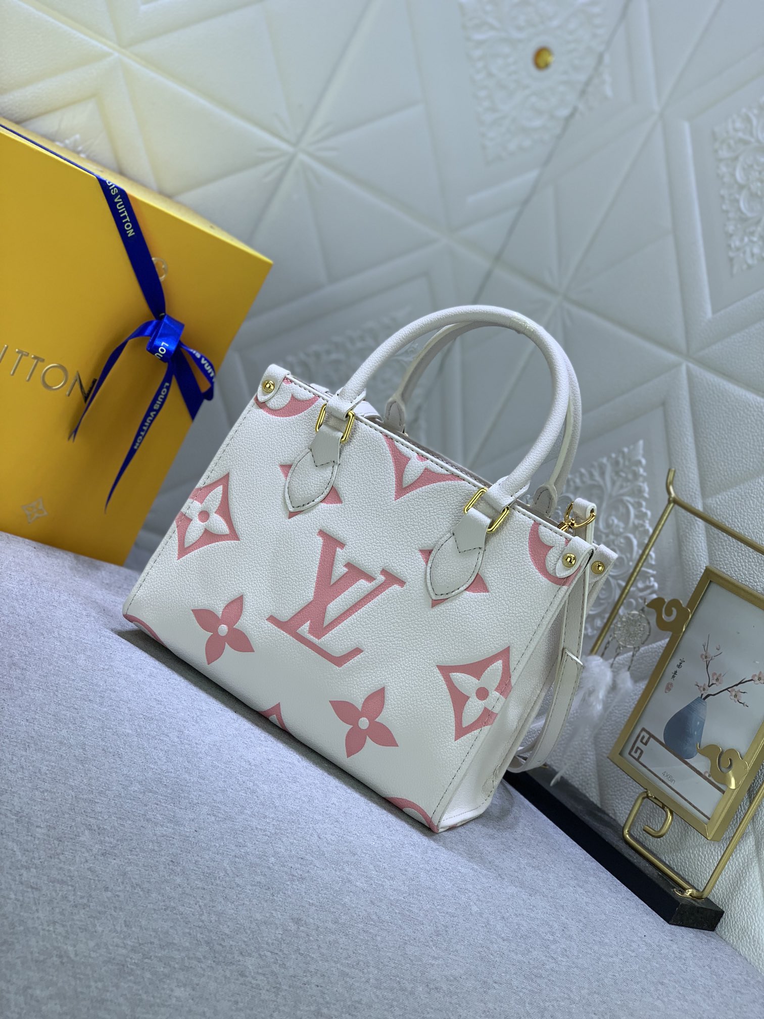 Louis Vuitton ONTHEGO PM LM051 25cm