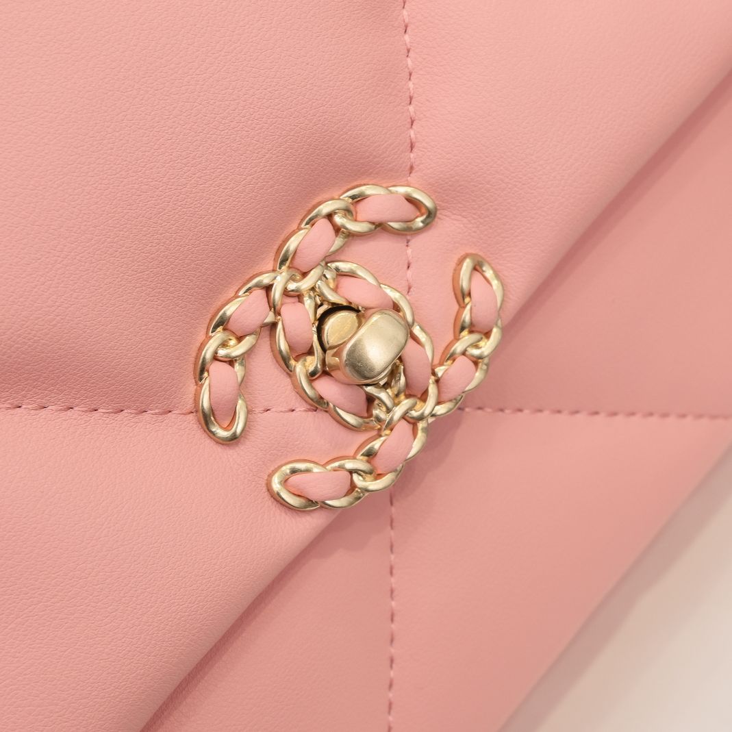 Chanel Lambskin Quilted Medium19 Flap Shoulder Bag Handbag