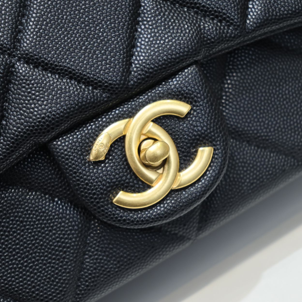 Chanel 21K Mini  Shoulder Bag Handbag