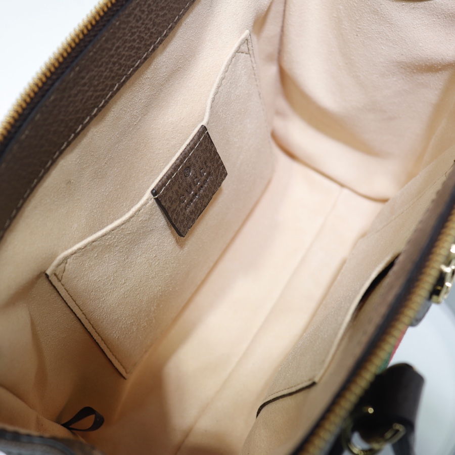 GUCCI 547551  24x20x10 cm