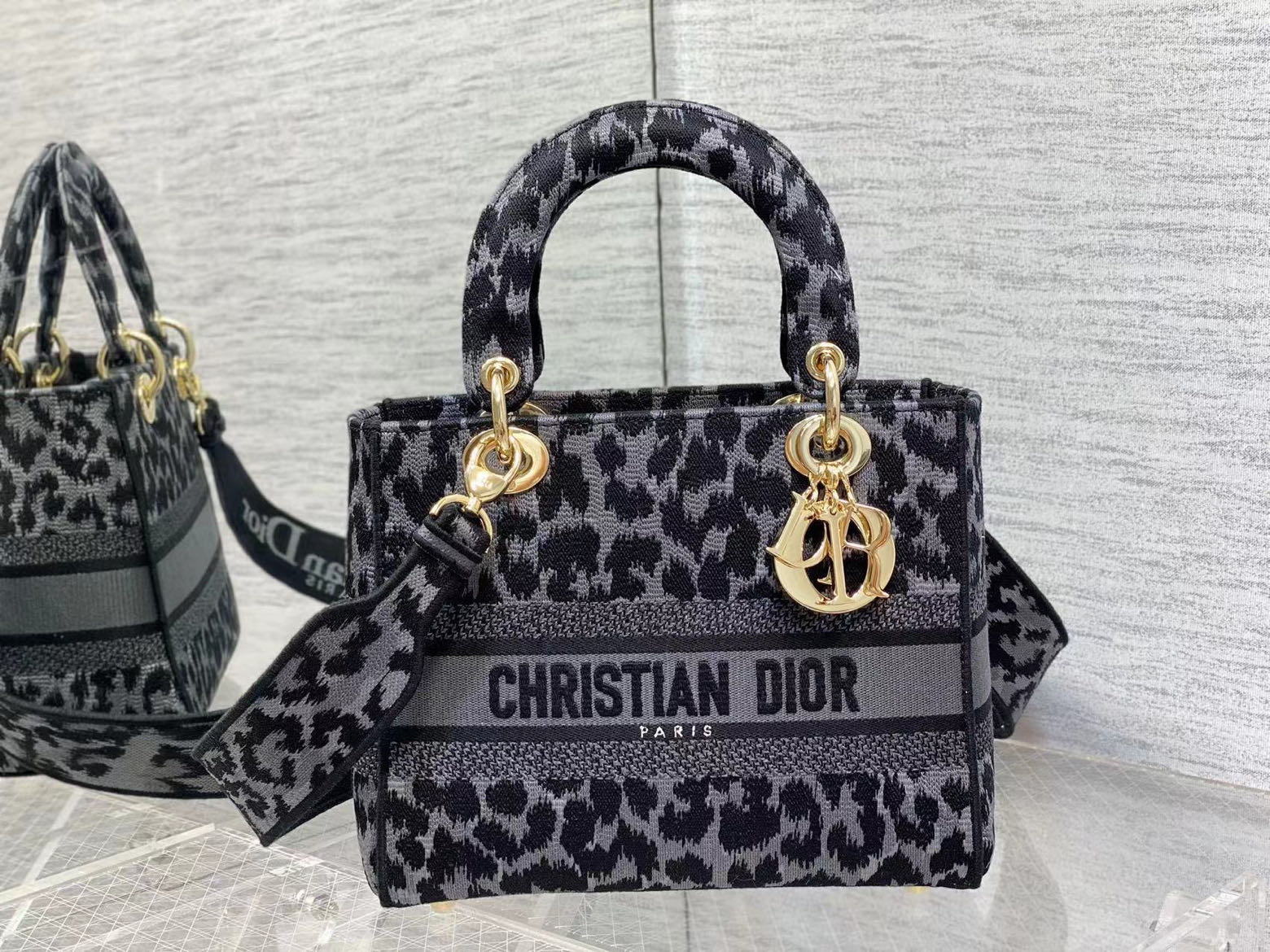 10A + top quality Dior Medium Lady D-Lite Bag 0812 LM003 24cm
