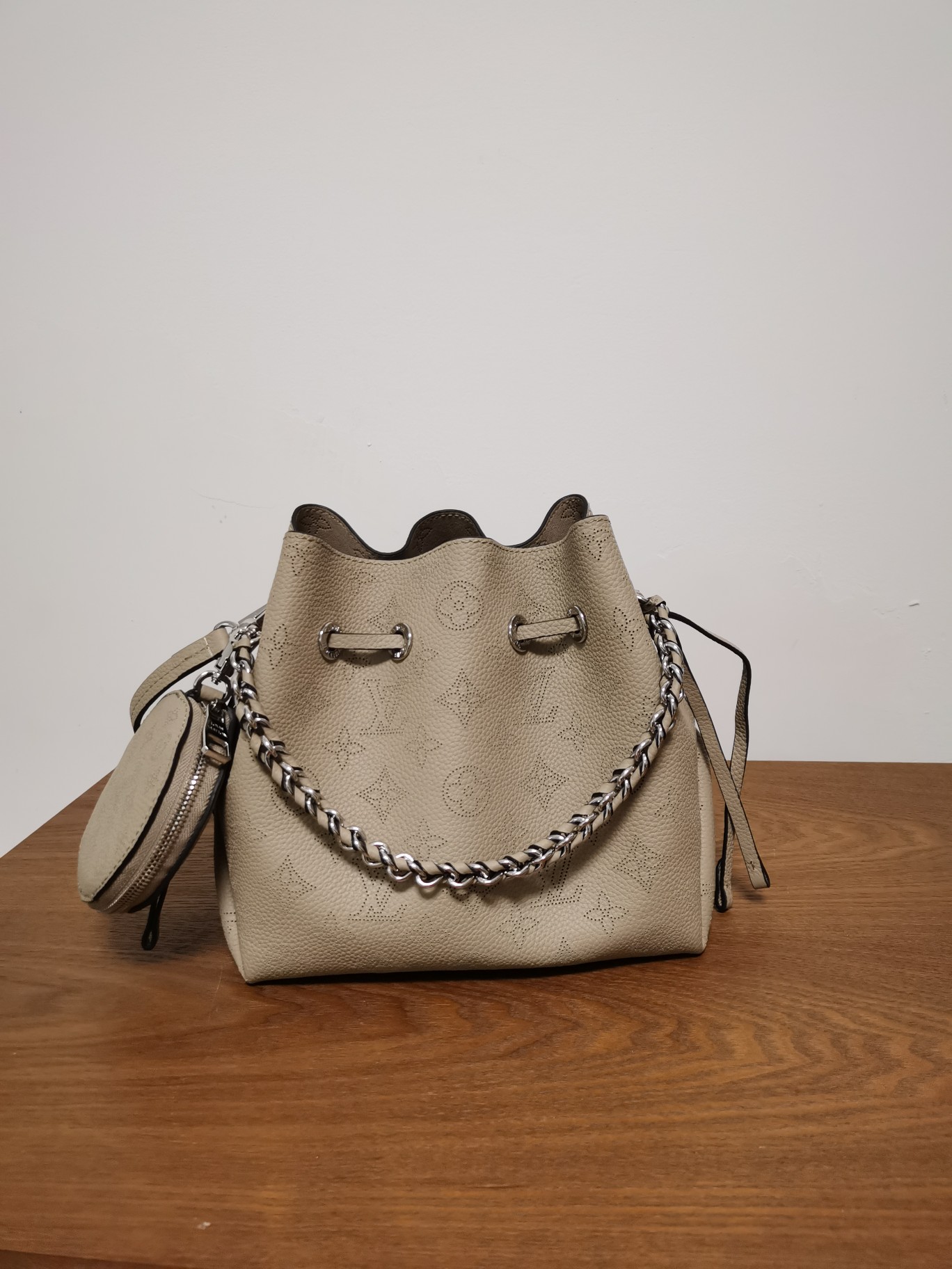 LVM57070LM032 19*22*14 cm