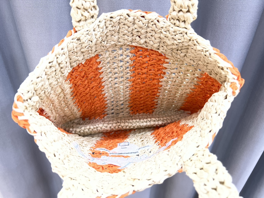 Prada 393 Orange LM031 24cm