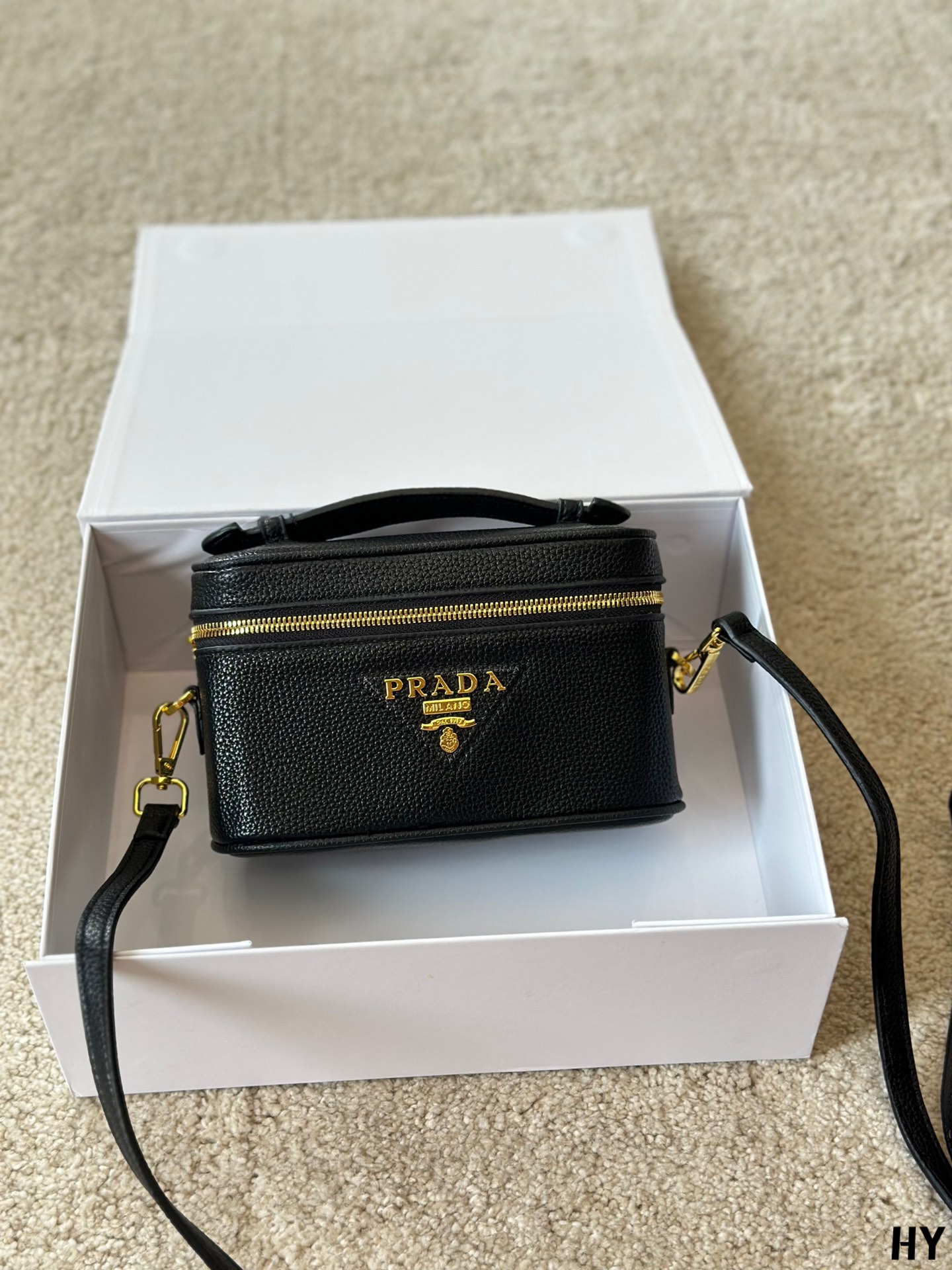Prada Cosmetic Bag 001 DB561 20cm