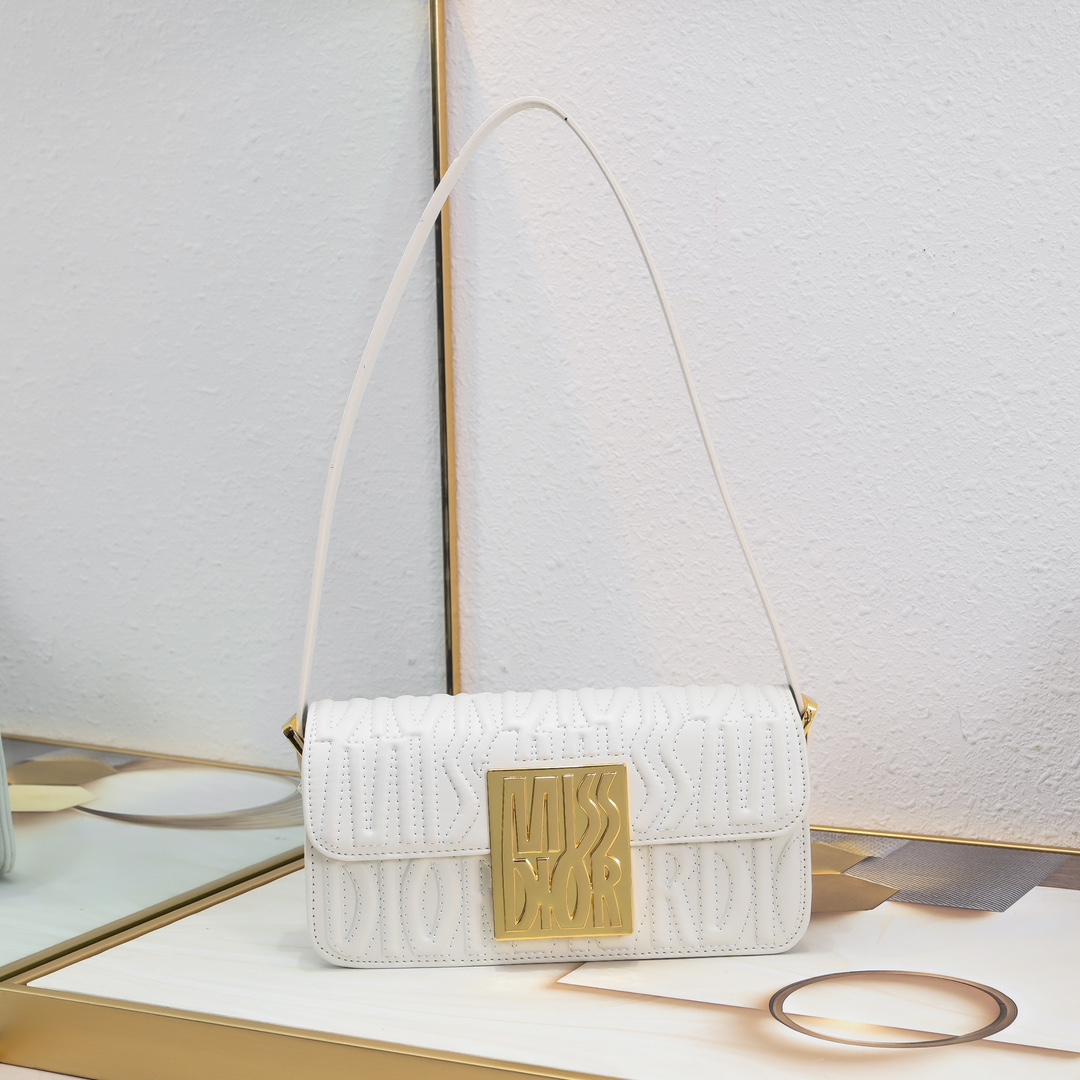 Miss Dior Flap Bag 2610 LM081 22cm