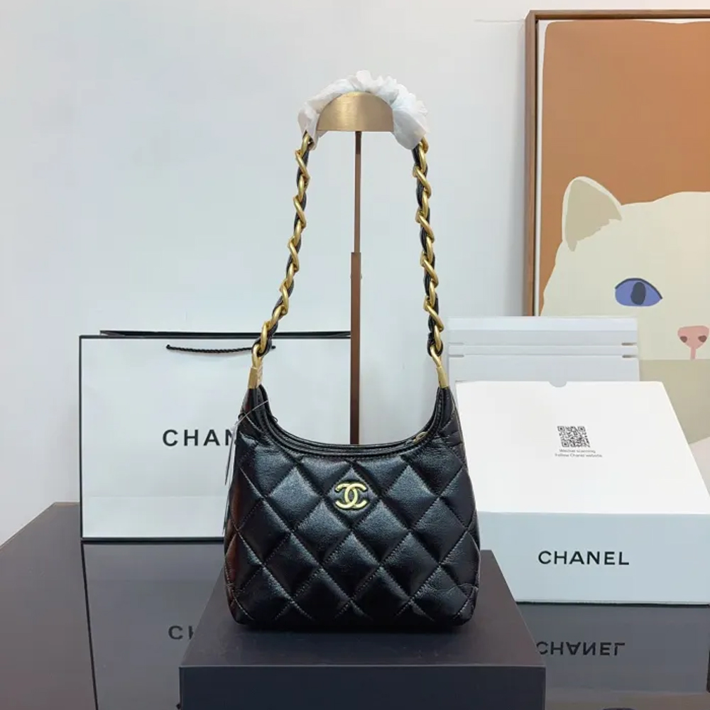 Chanel Shoulder Bag 004 LM591 20cm