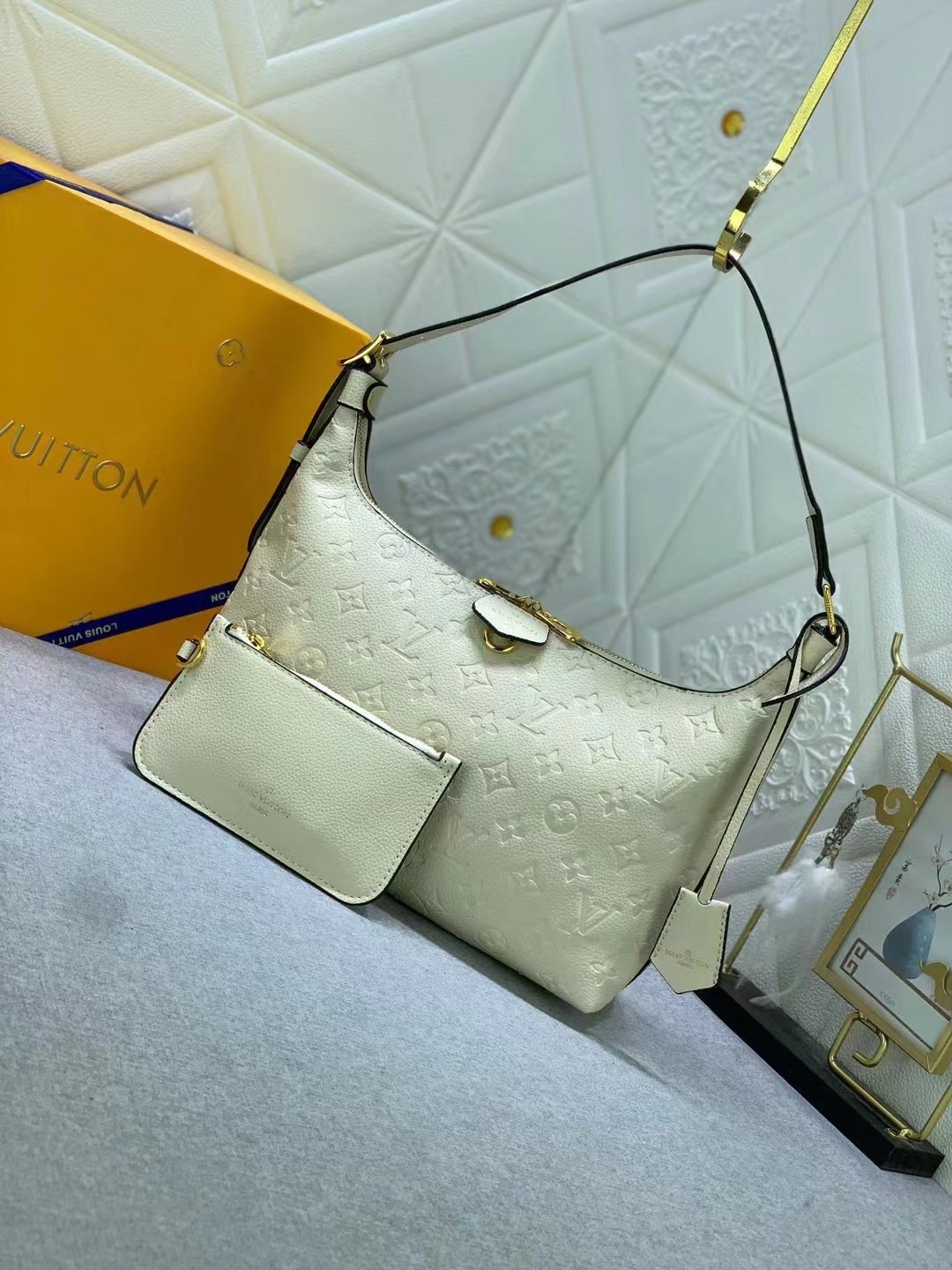 LV Sac Sport Handbag M46610 XX061 27cm