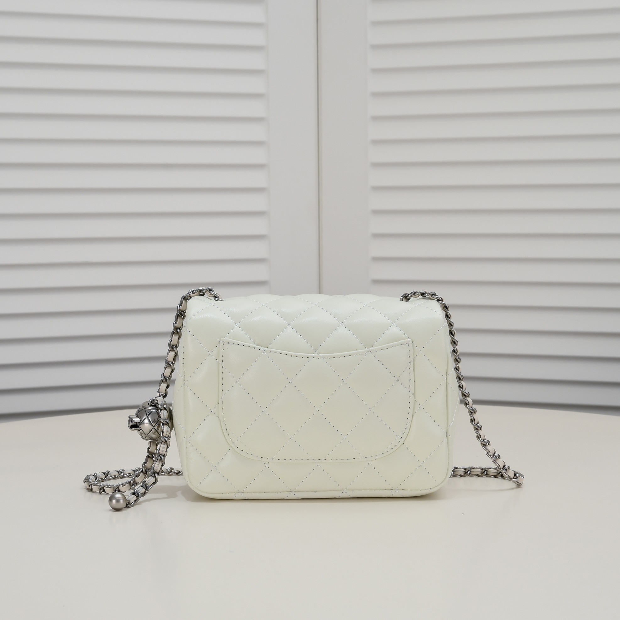 Chanel Cross Body Metal Ball Chain Shoulder Bag Handbag