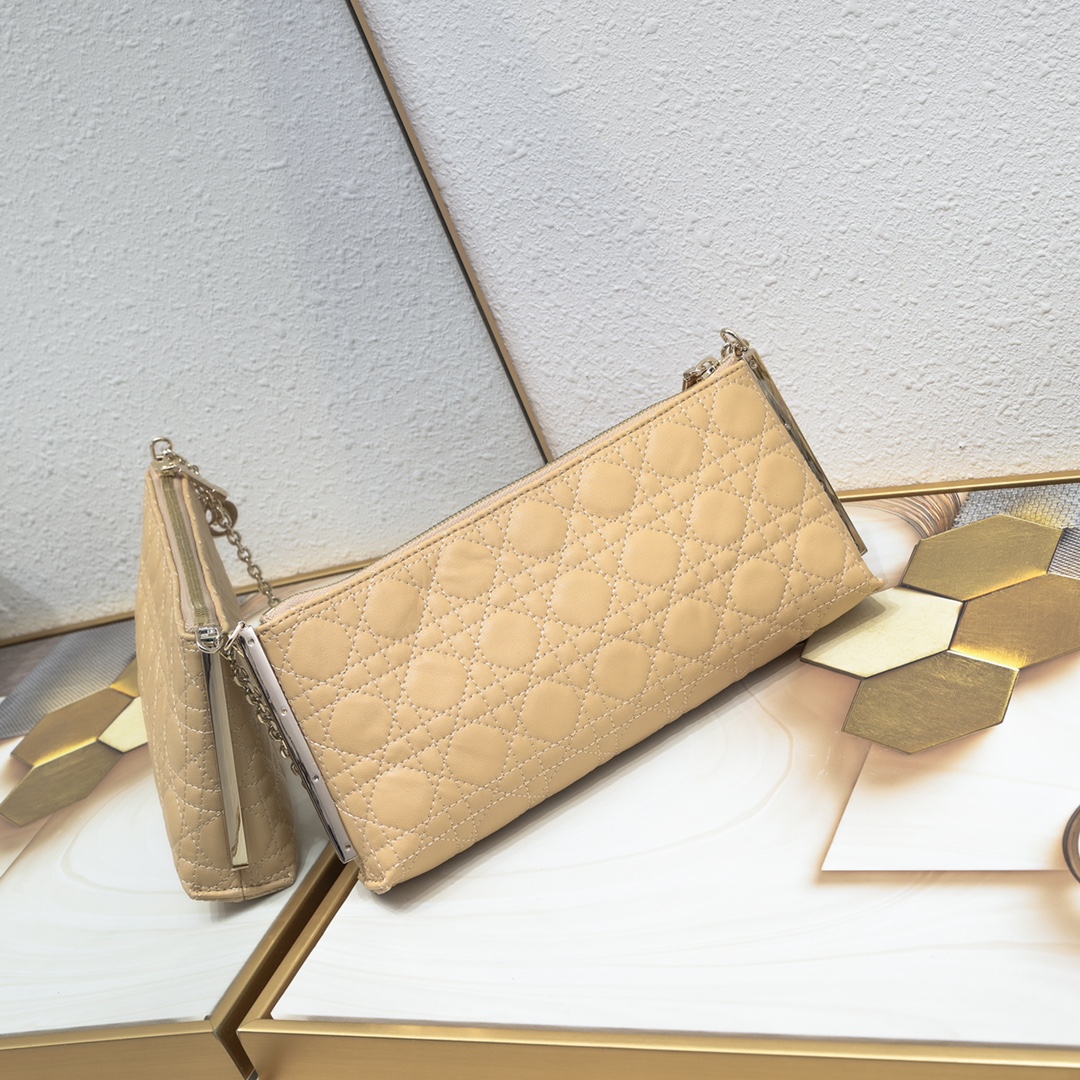 Dior Club Bag 7700 XB061 27cm