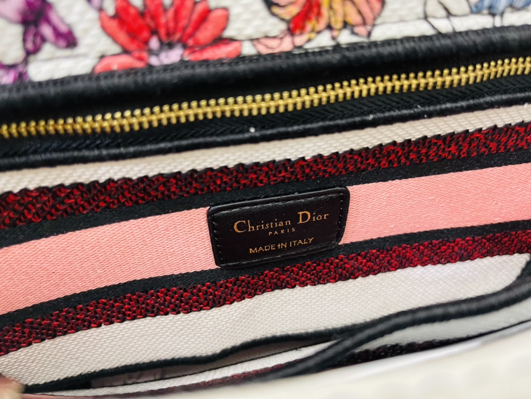 10A + top quality Dior Medium Lady D-Lite Bag 9920 DD003 24cm