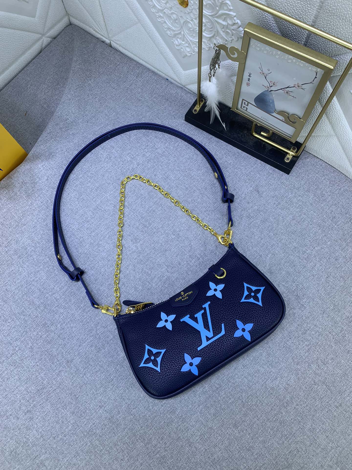 LV Easy Pouch On Strap Blue print M80349 MQ051 19cm