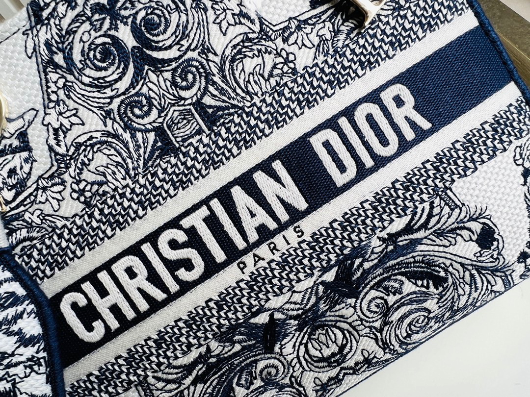 10A + top quality Dior Medium Lady D-Lite Bag M0565 LM003 24cm