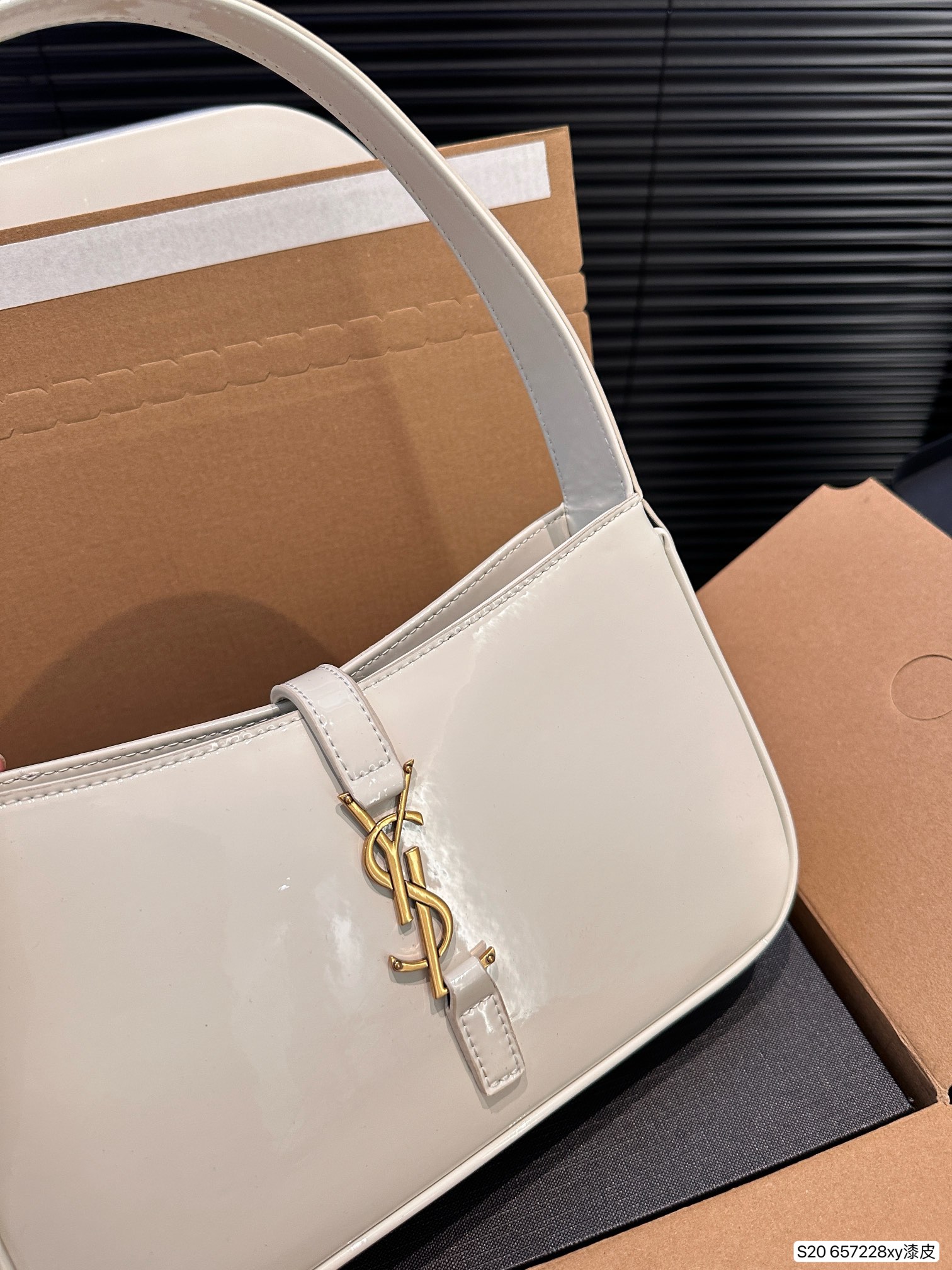 YSL Le5A7 Bag 657228 DB561 25cm