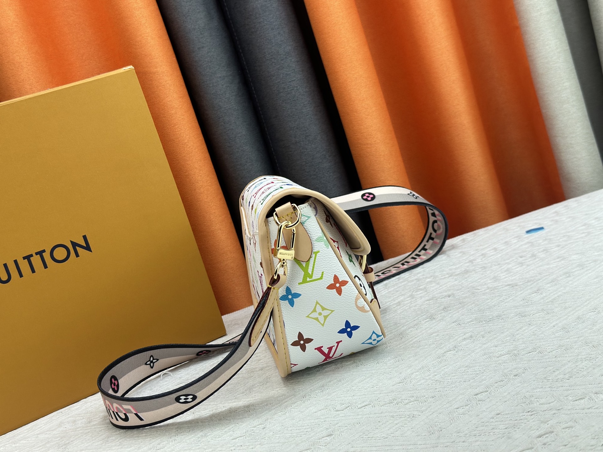 Louis Vuitton DIANE Handbag M46386 M46388