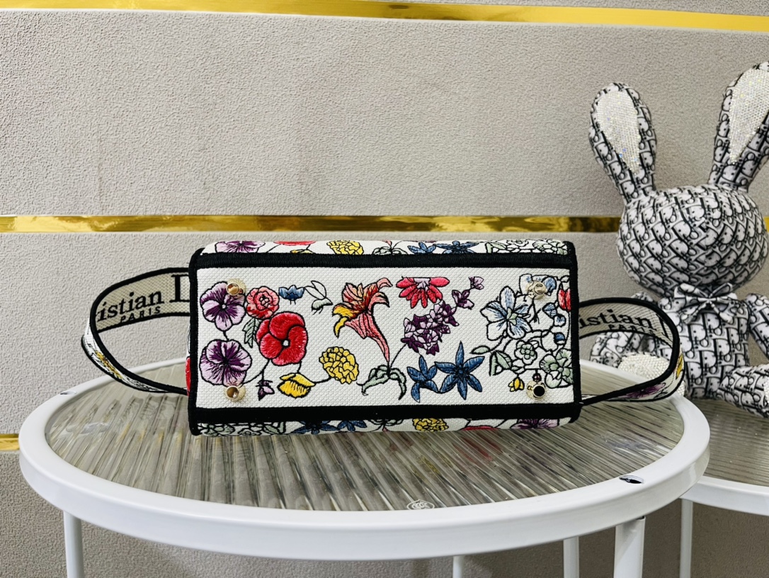 10A + top quality Dior Medium Lady D-Lite Bag 9920 DD003 24cm