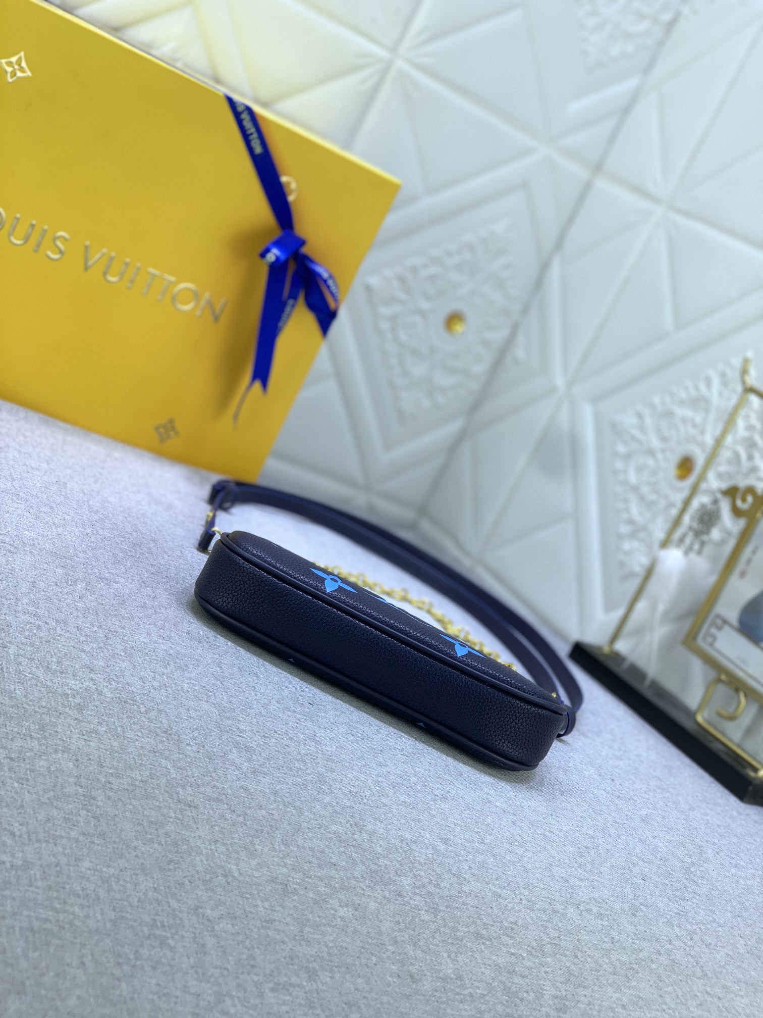 LV Easy Pouch On Strap Blue print M80349 MQ051 19cm