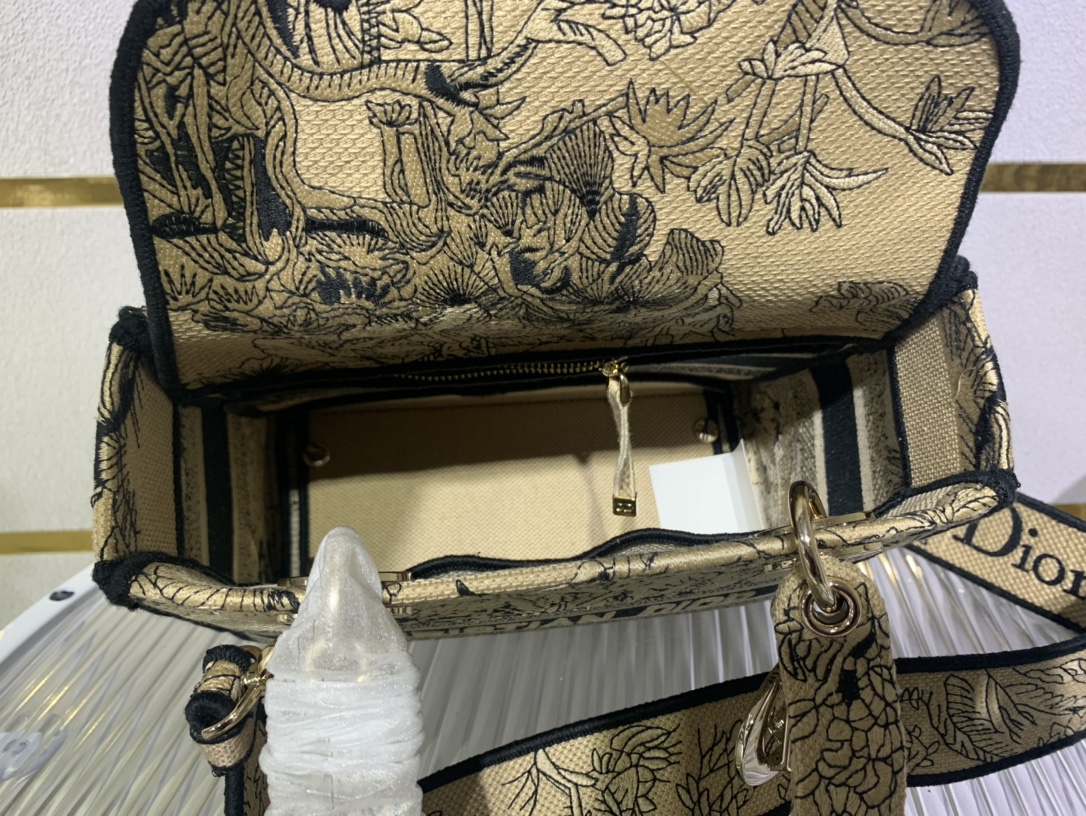 10A + top quality Dior Medium Lady D-Lite Bag 9920 DD003 24cm